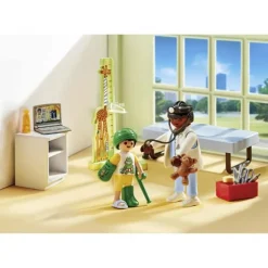 Børnelæge med bamse