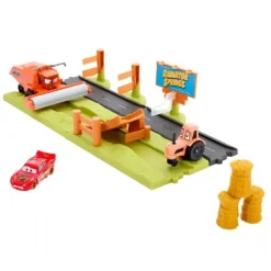 Cars Frank Escape & Stunt Race Playset