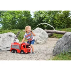 Giga Trucks Ride-on Brandbil