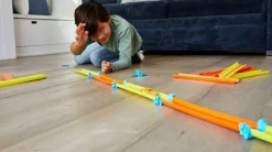 Hot Wheels Fold Up Track Pack