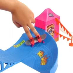 Hot Wheels Skate Amusement Park