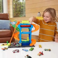 Hot Wheels Tunnel Twist Car Wash