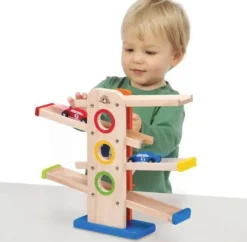Kuglebane med racerbiler