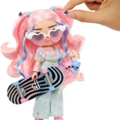 LOL Surprise Tweens Flora Moon