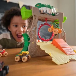 Monster Jam Mini Dragon Dungeon of Doom
