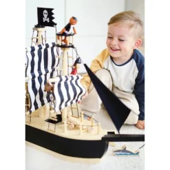 Piratskib i træ