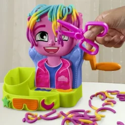 Play Doh Hairstyling Salon