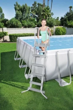 Pool stige 132 cm