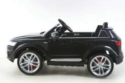 Sort Audi Q7, 12V